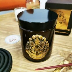 Harry Potter - Bougie Avec Couvercle Poudlard - Parfum De Grasse