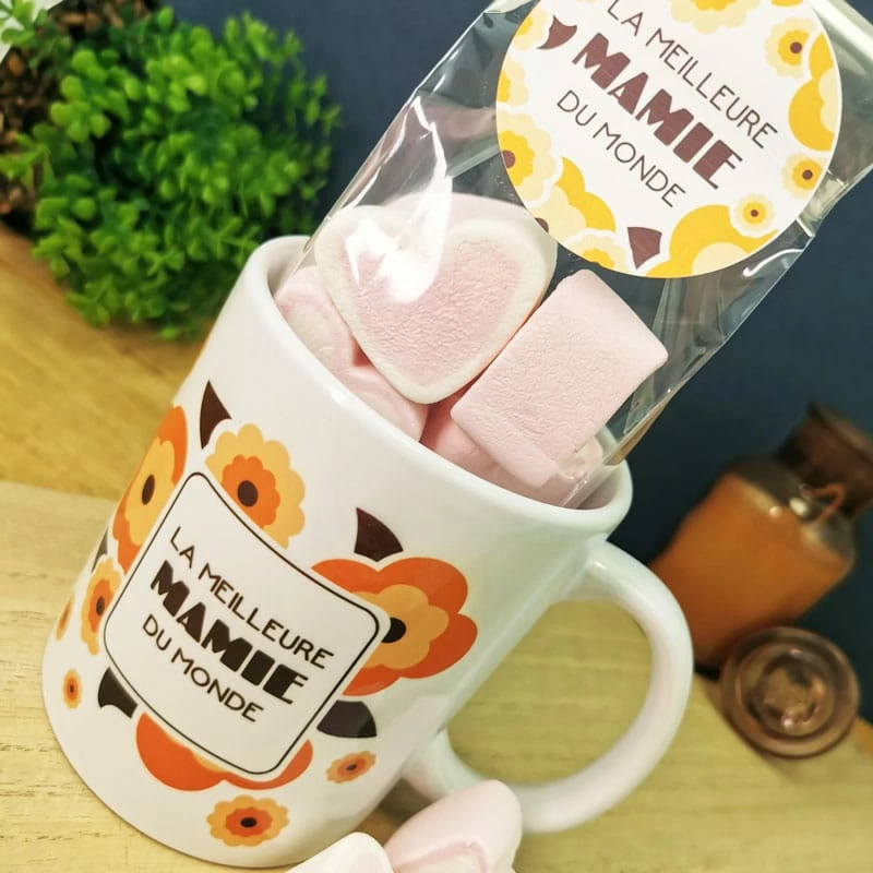 Mug "La Meilleure Mamie Du Monde" Et Ses Guimauves Coeurs X10 - Cadeau Mamie – Image 3